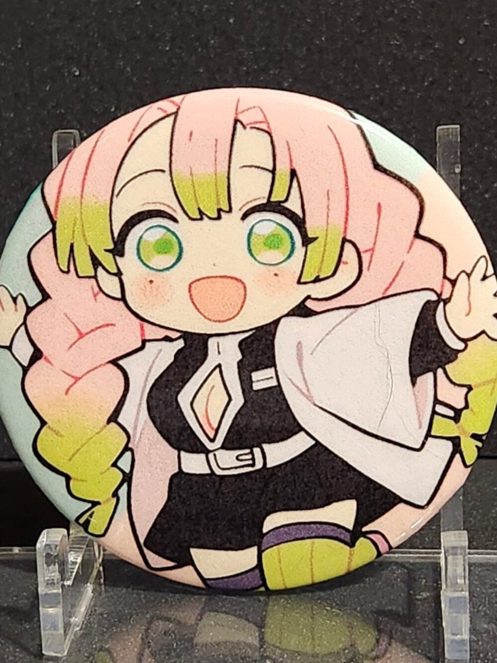 Mitsuri Button - Demon Slayer - Picture 2 of 2